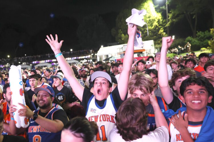 Knicks fever clashes with World Cup passions